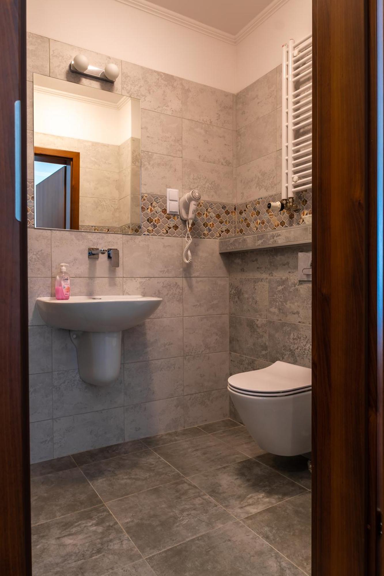 Hotel Palacowa Narol Kültér fotó