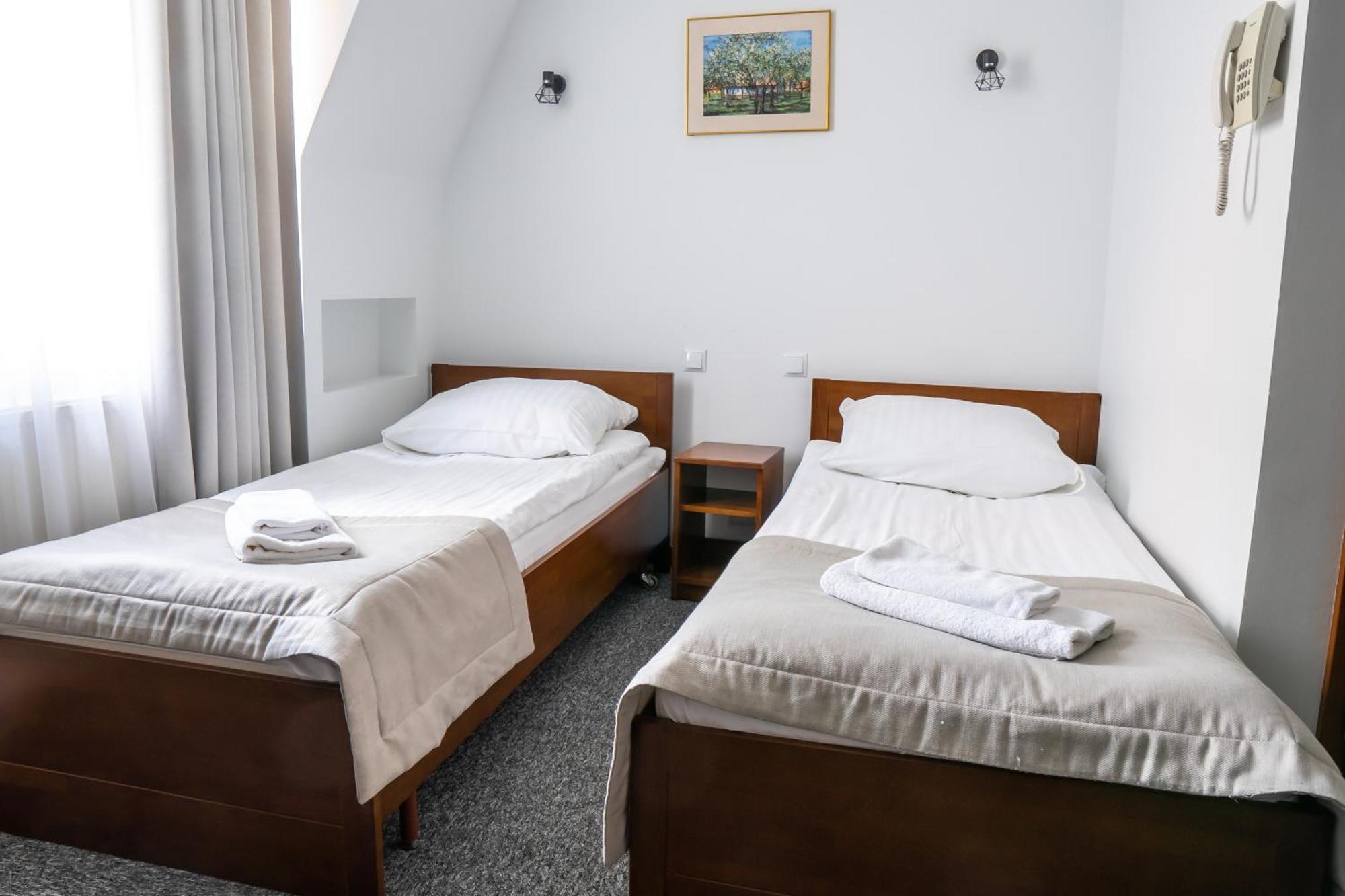Hotel Palacowa Narol Kültér fotó