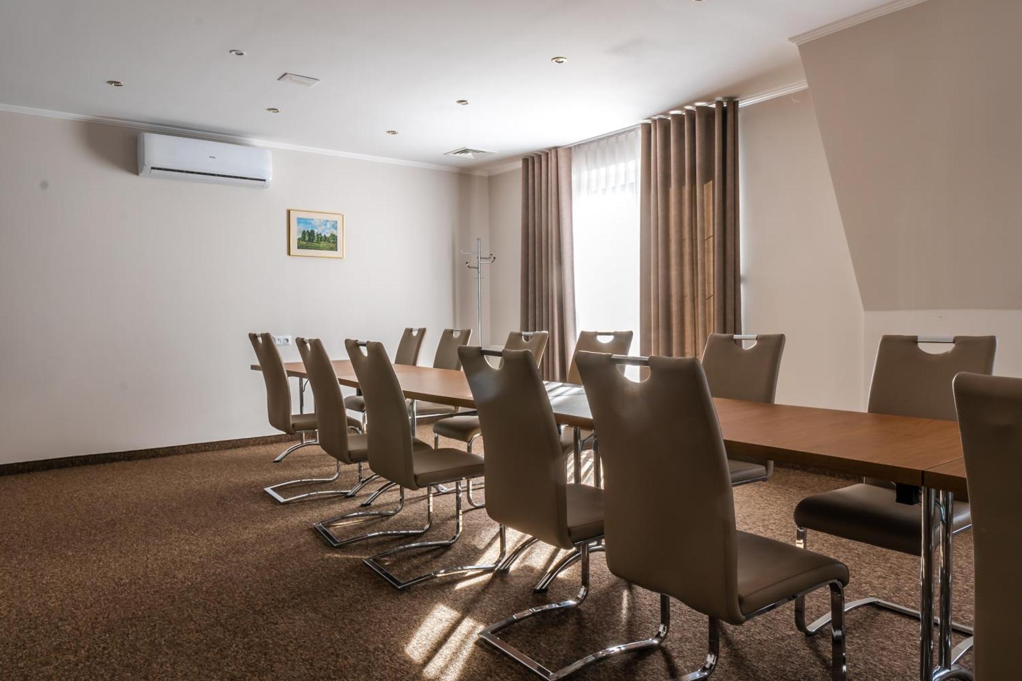 Hotel Palacowa Narol Kültér fotó