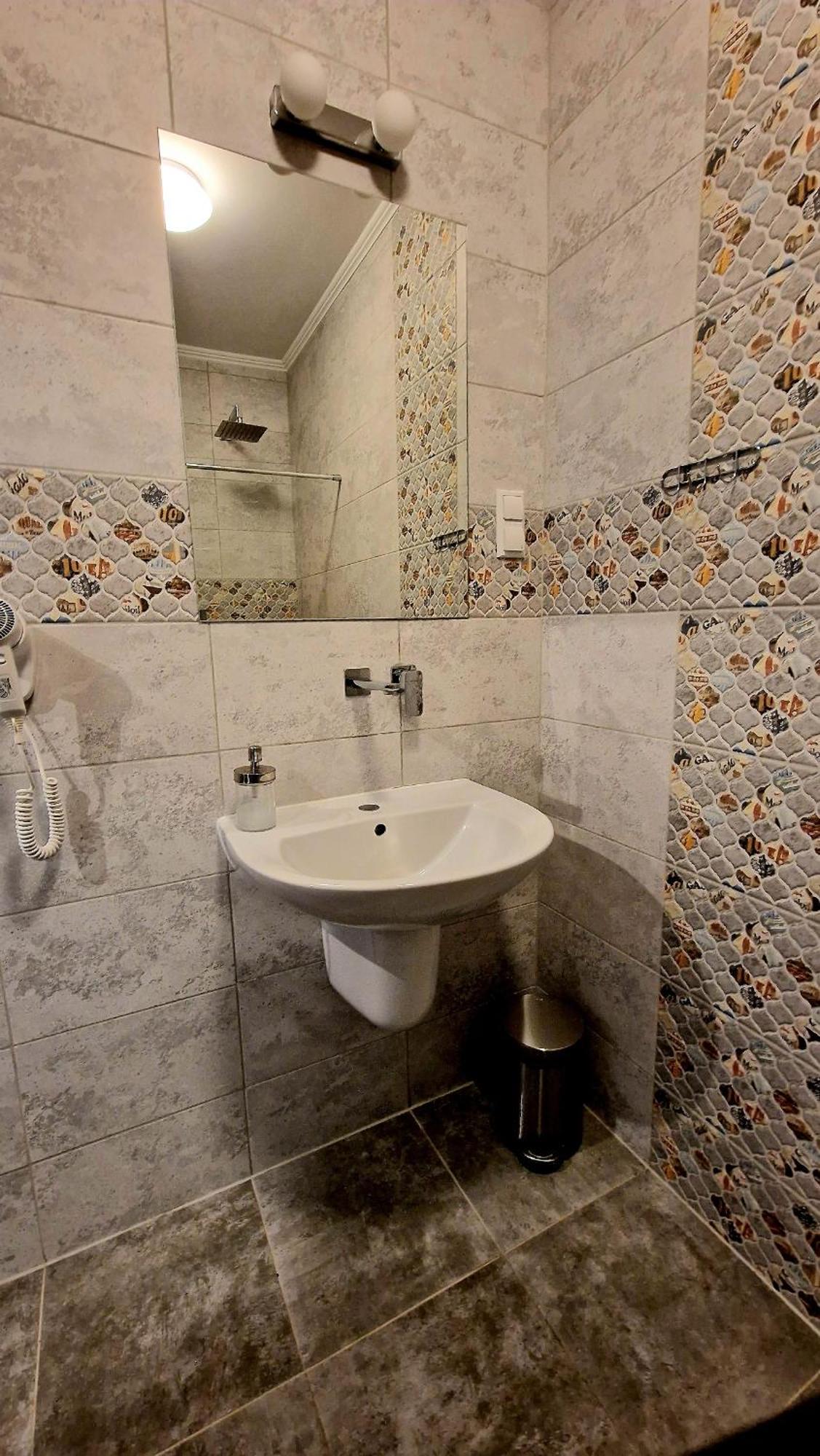 Hotel Palacowa Narol Kültér fotó