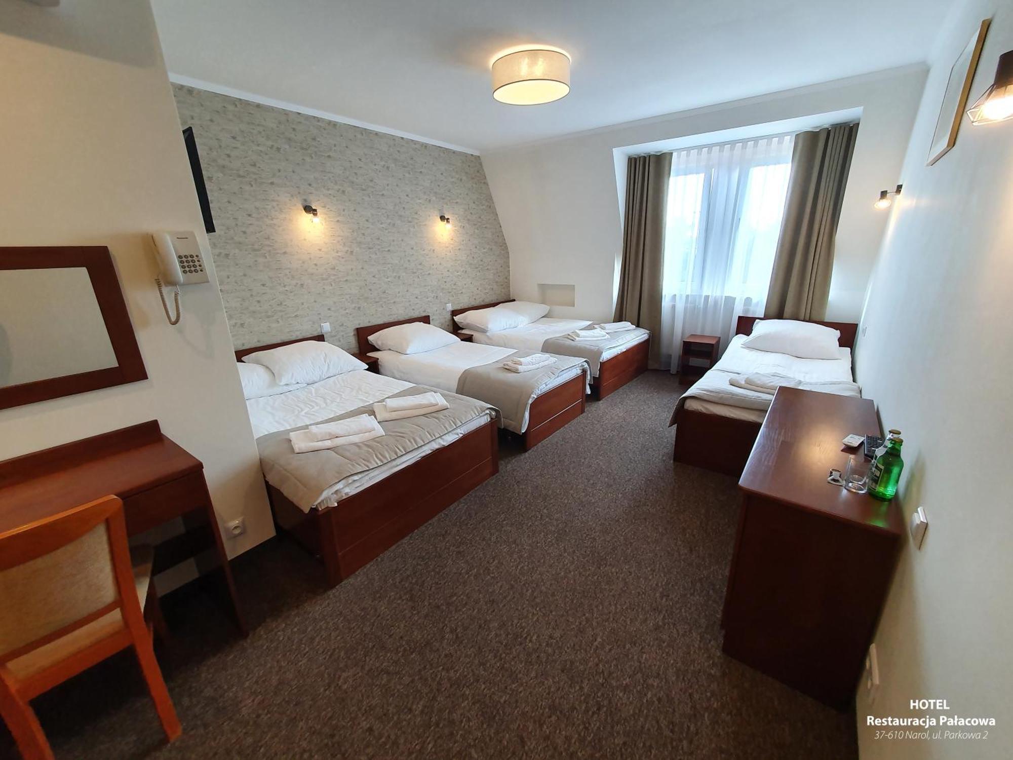 Hotel Palacowa Narol Kültér fotó